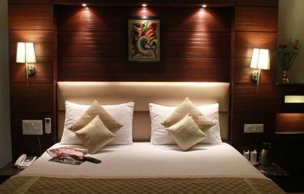 Fabhotel Admire Suites Νέο Δελχί Εξωτερικό φωτογραφία